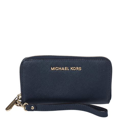 michael kors iphone wristlet wallet|Michael Kors outlet wallet.